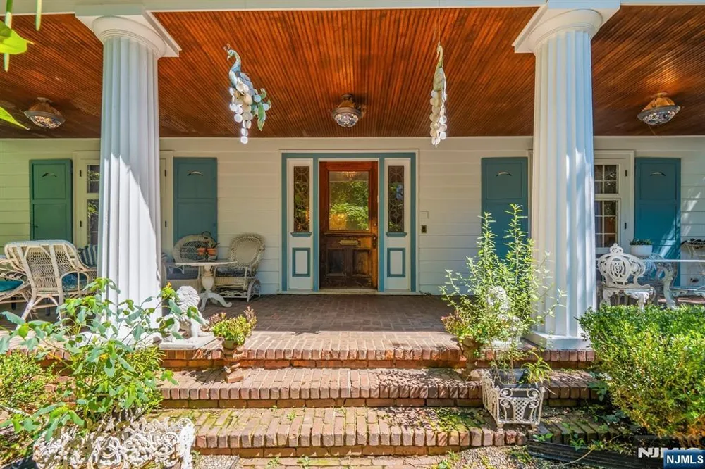197 Cedar Street Englewood, NJ 07631