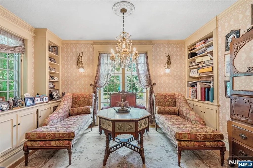 197 Cedar Street Englewood, NJ 07631
