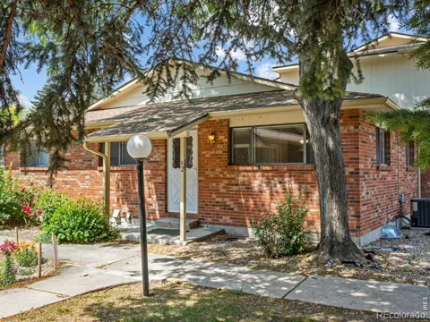 1024 Oxford Lane #52