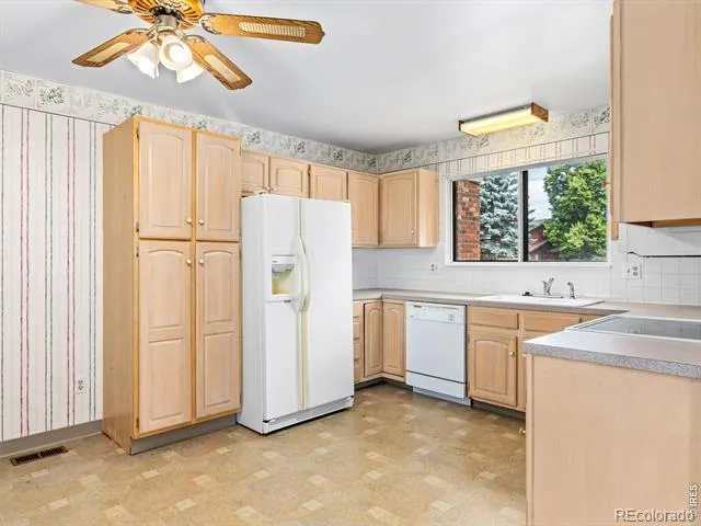 1024 Oxford Lane #52 Fort Collins, CO 80525