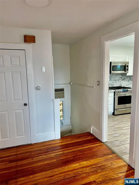 358 Lafayette Avenue 2 Cliffside Park, NJ 07010