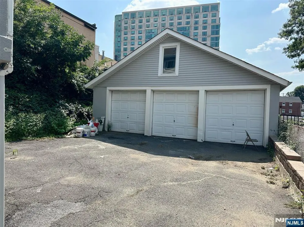 358 Lafayette Avenue 2 Cliffside Park, NJ 07010