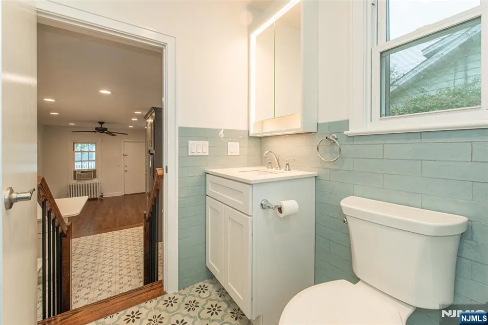 200 Valley Brook Avenue Lyndhurst, NJ 07071