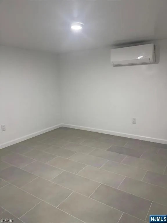 20 Maple Avenue Montclair, NJ 07042