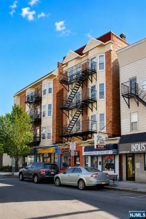 239 Harrison Avenue 5 Harrison, NJ 07029
