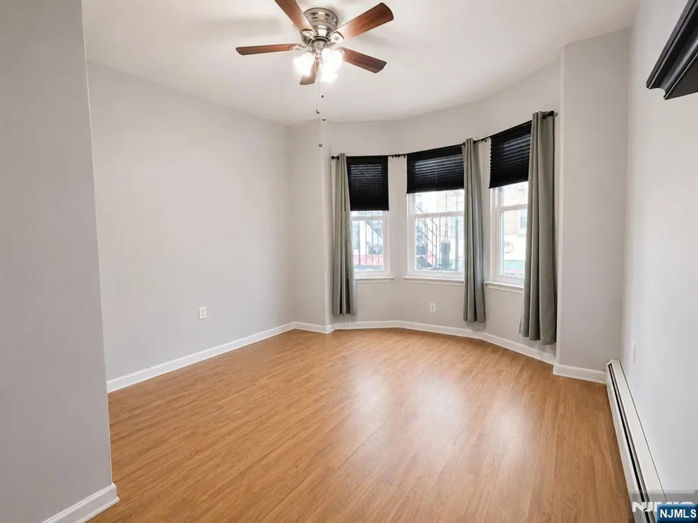 239 Harrison Avenue 5 Harrison, NJ 07029
