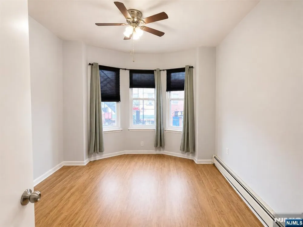 239 Harrison Avenue 5 Harrison, NJ 07029