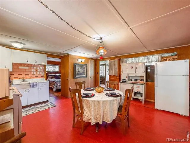 438 Aspen Drive Lyons, CO 80540