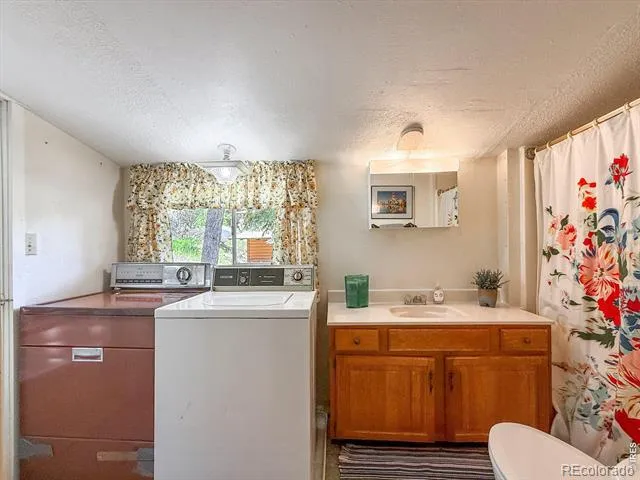 438 Aspen Drive Lyons, CO 80540