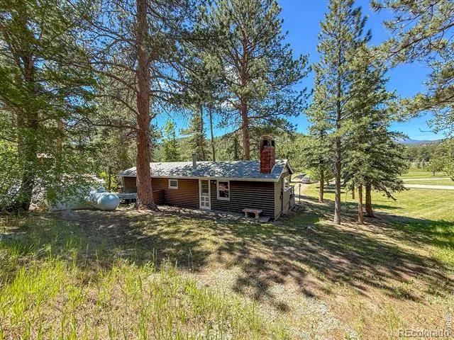 438 Aspen Drive Lyons, CO 80540