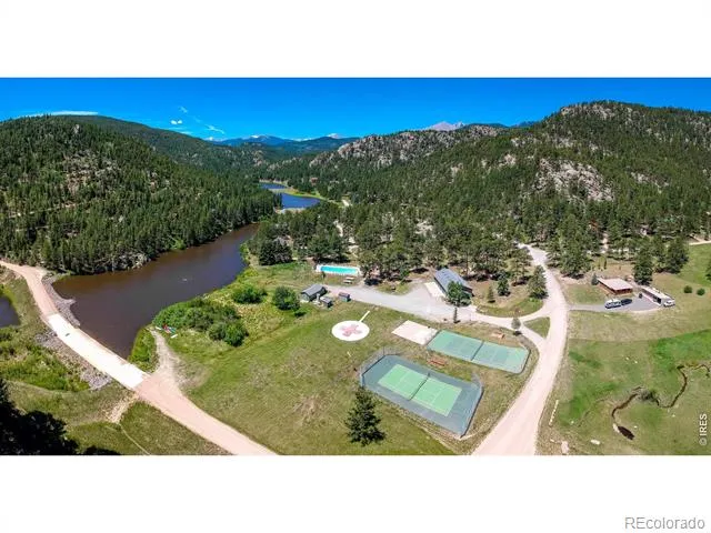 438 Aspen Drive Lyons, CO 80540