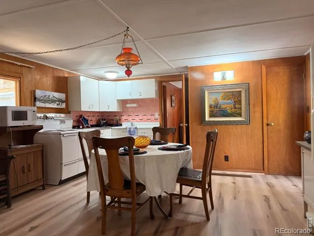438 Aspen Drive Lyons, CO 80540