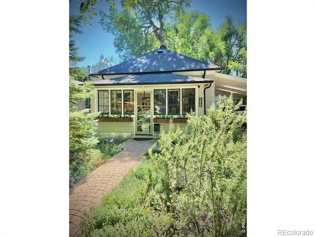 837 Gay Street Longmont, CO 80501
