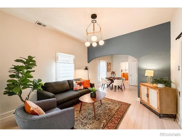 837 Gay Street Longmont, CO 80501