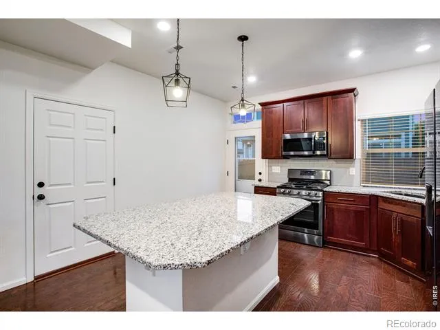10041 Yampa Court Commerce City, CO 80022