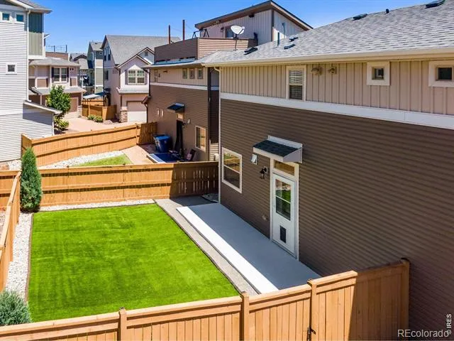 10041 Yampa Court Commerce City, CO 80022