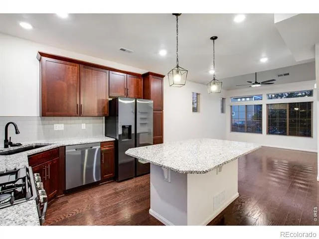 10041 Yampa Court Commerce City, CO 80022