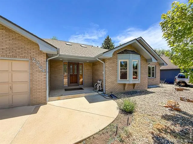 2224 Spindrift Drive Longmont, CO 80503