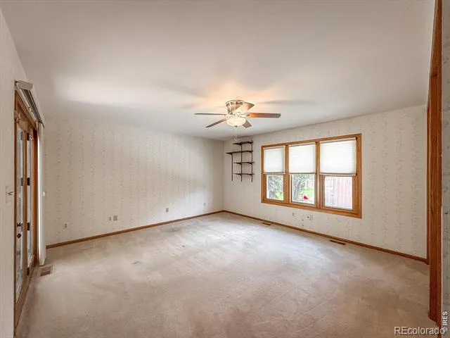 2224 Spindrift Drive Longmont, CO 80503