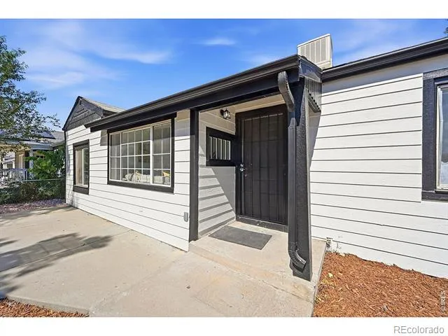 1902 Kenton Street Aurora, CO 80010