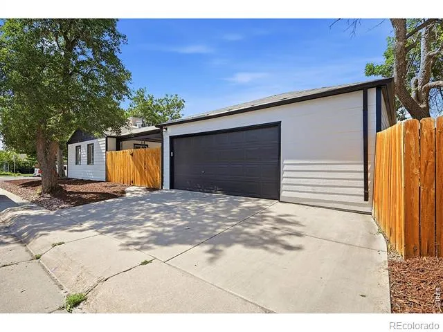 1902 Kenton Street Aurora, CO 80010