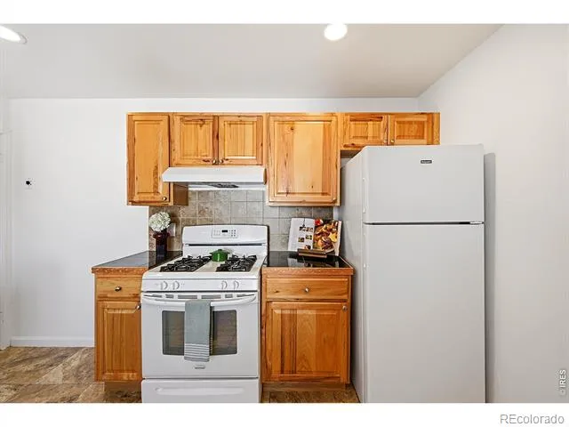 1902 Kenton Street Aurora, CO 80010