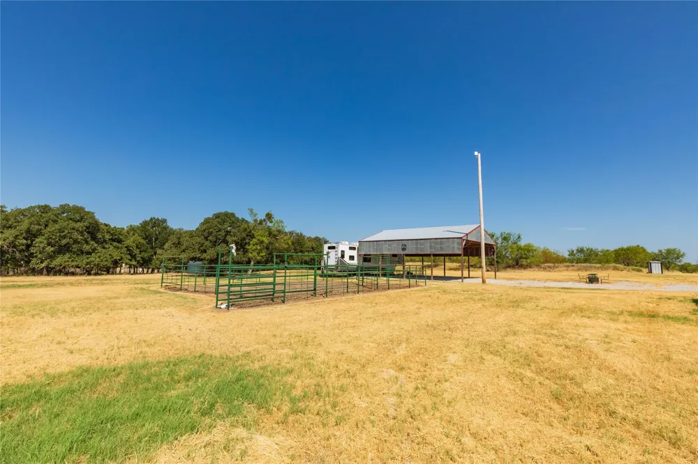 1282 CR 461 Gorman, TX 76454