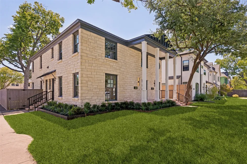 4301 Glenwick Lane University Park, TX 75205