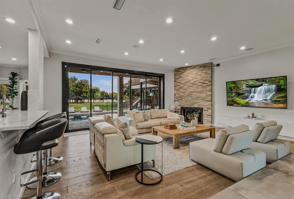 28 Victoria Drive Rowlett, TX 75088