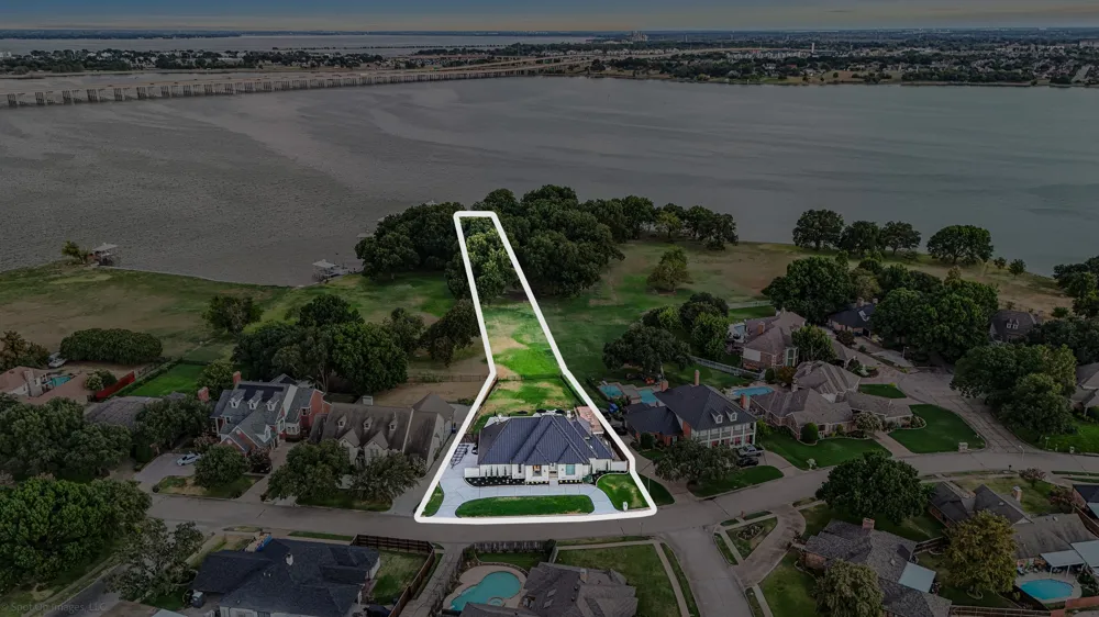 28 Victoria Drive Rowlett, TX 75088