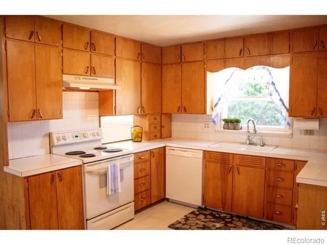 1744 Overland Trail Fort Collins, CO 80521