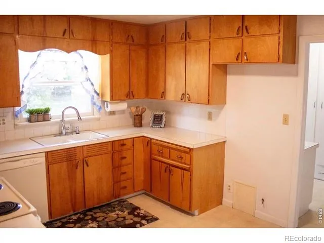1744 Overland Trail Fort Collins, CO 80521