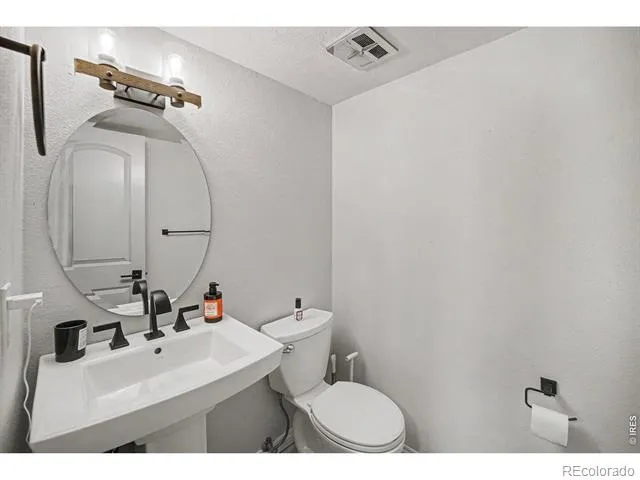 7602 E Nassau Avenue Denver, CO 80237