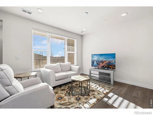 330 High Point Drive #103 Longmont, CO 80504