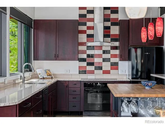 5896 Peregrine Trail Golden, CO 80403