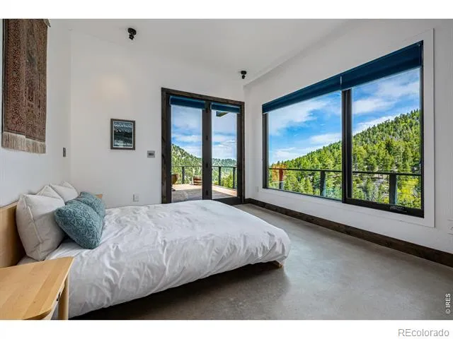 5896 Peregrine Trail Golden, CO 80403