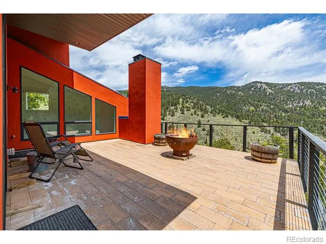 5896 Peregrine Trail Golden, CO 80403