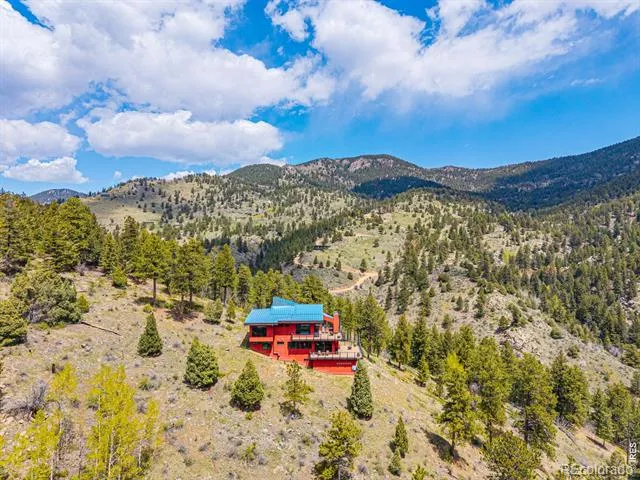 5896 Peregrine Trail Golden, CO 80403