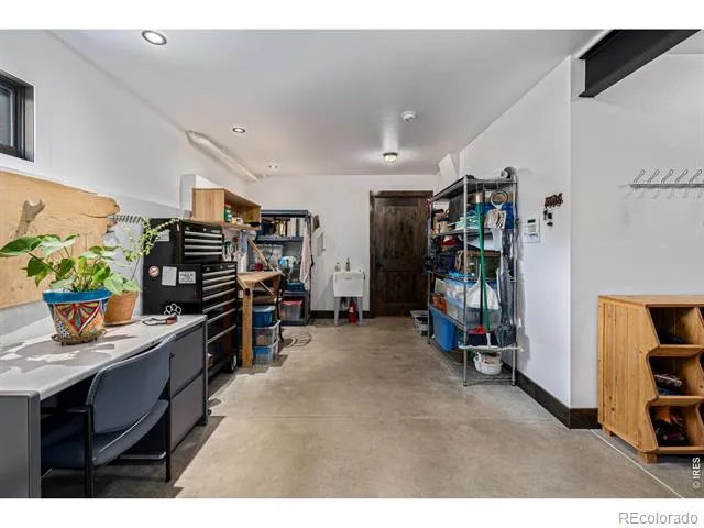 5896 Peregrine Trail Golden, CO 80403