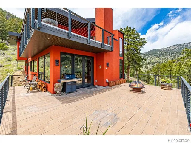 5896 Peregrine Trail Golden, CO 80403