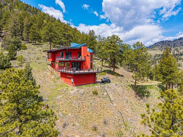 5896 Peregrine Trail Golden, CO 80403