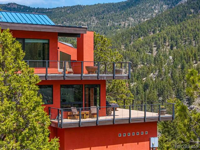 5896 Peregrine Trail Golden, CO 80403