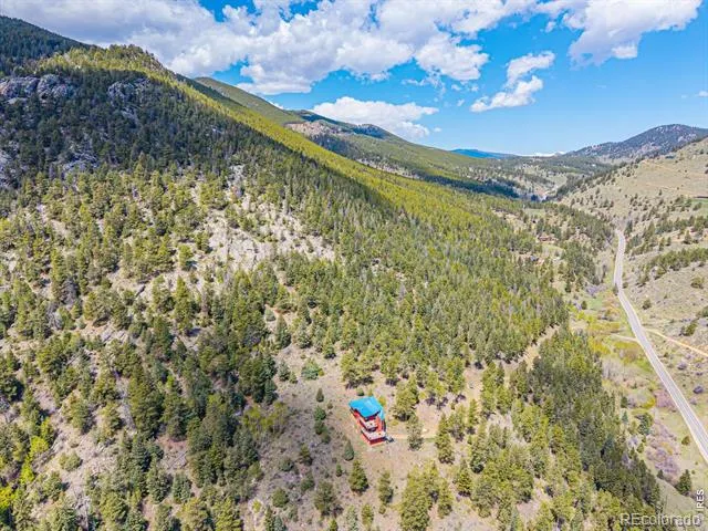 5896 Peregrine Trail Golden, CO 80403