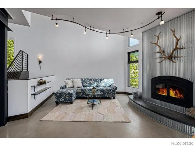5896 Peregrine Trail Golden, CO 80403