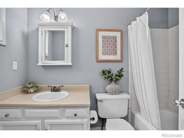 1549 Feltham Place Longmont, CO 80501