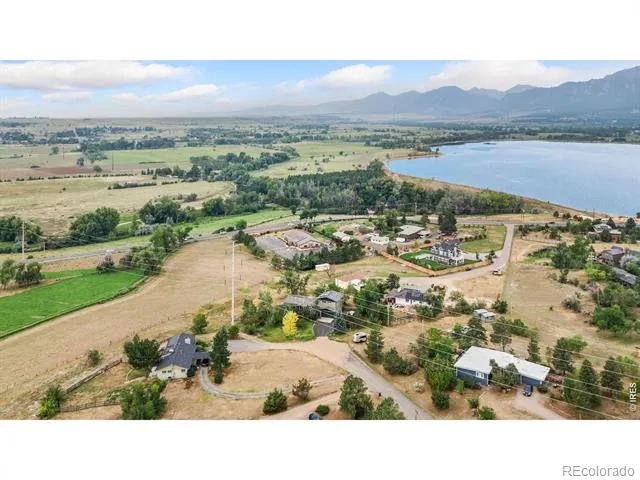 795 Fox Hill Court Boulder, CO 80303