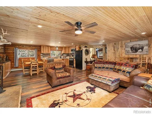 12743 Rist Canyon Road Bellvue, CO 80512