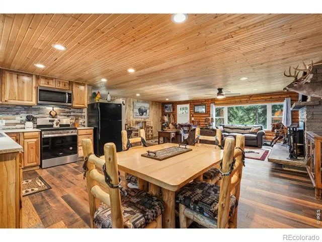12743 Rist Canyon Road Bellvue, CO 80512