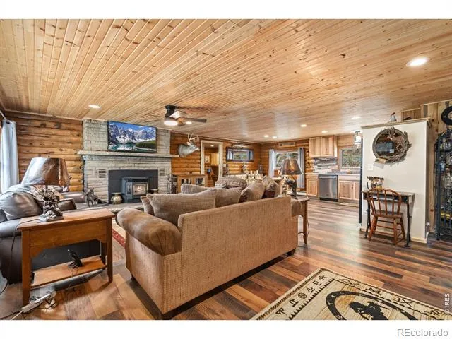 12743 Rist Canyon Road Bellvue, CO 80512