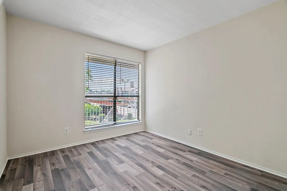 6633 W Airport Boulevard #916 Houston, TX 77035